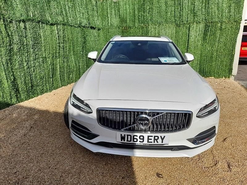 Used Volvo V90 Inscription 190 HP (139 kW) 2019 White Estate