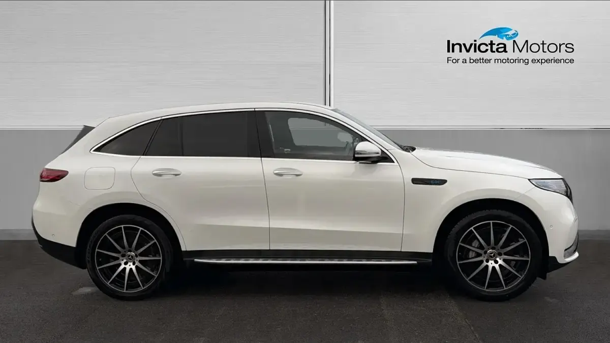 Usado Mercedes EQC400 AMG line 300 kW (408 HP) 2021 Branco SUV