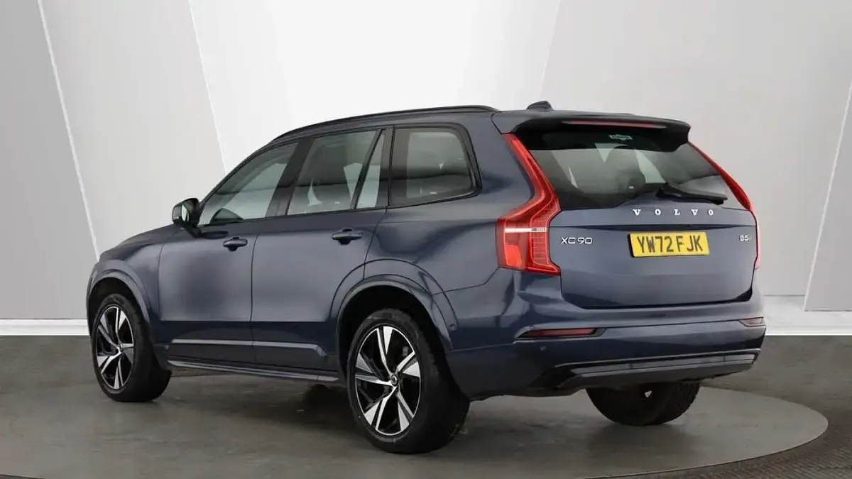 Usado Volvo XC90 Plus 235 HP (172 kW) 2023 Azul SUV