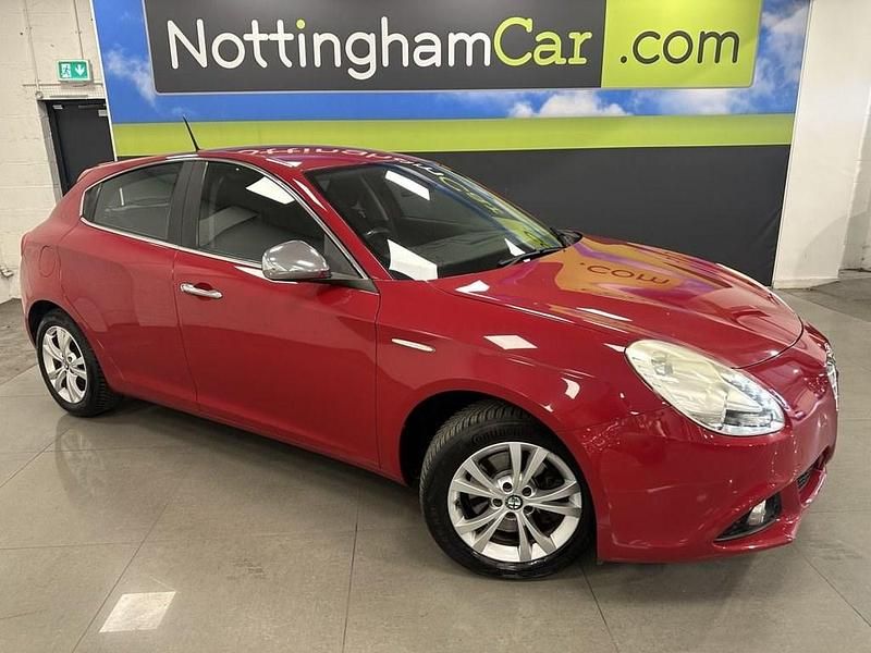 Red Used 2014 Alfa Romeo Giulietta Distinctive Hatchback | £6,995 (A bit pricey) - Image 1/4