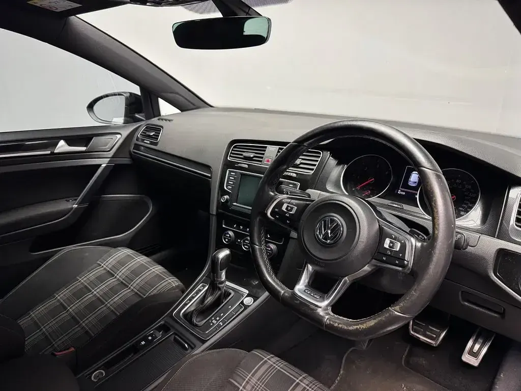 Used VW Golf VII GTD 182 HP (133 kW) 2016 Black Hatchback