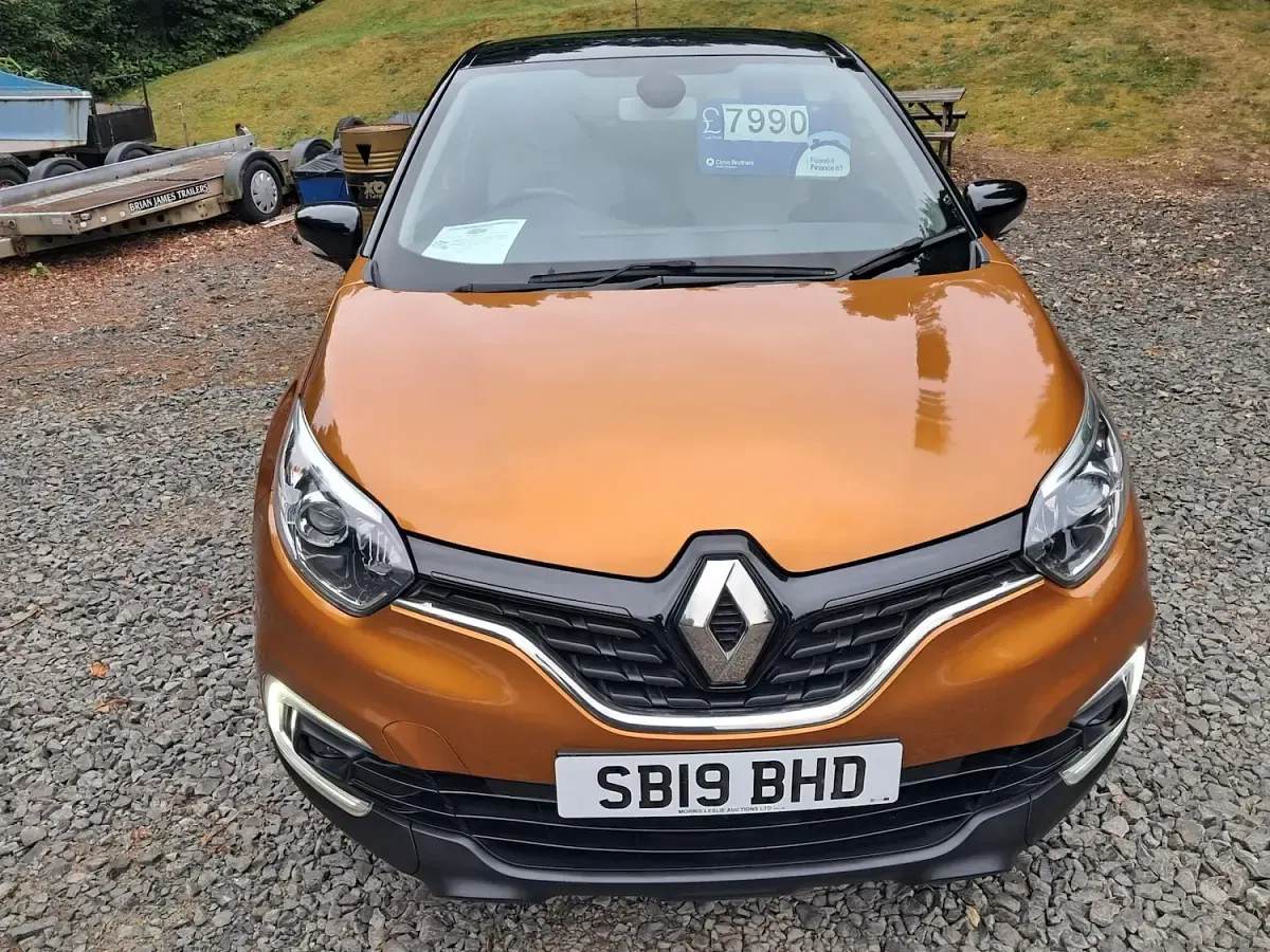 Used Renault Captur Iconic 2019 Orange SUV