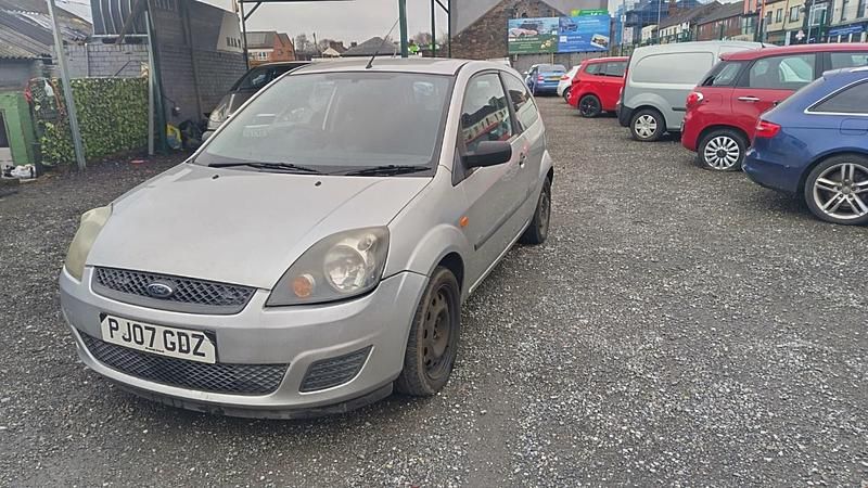 Used Ford Fiesta Style 2007 Silver Hatchback