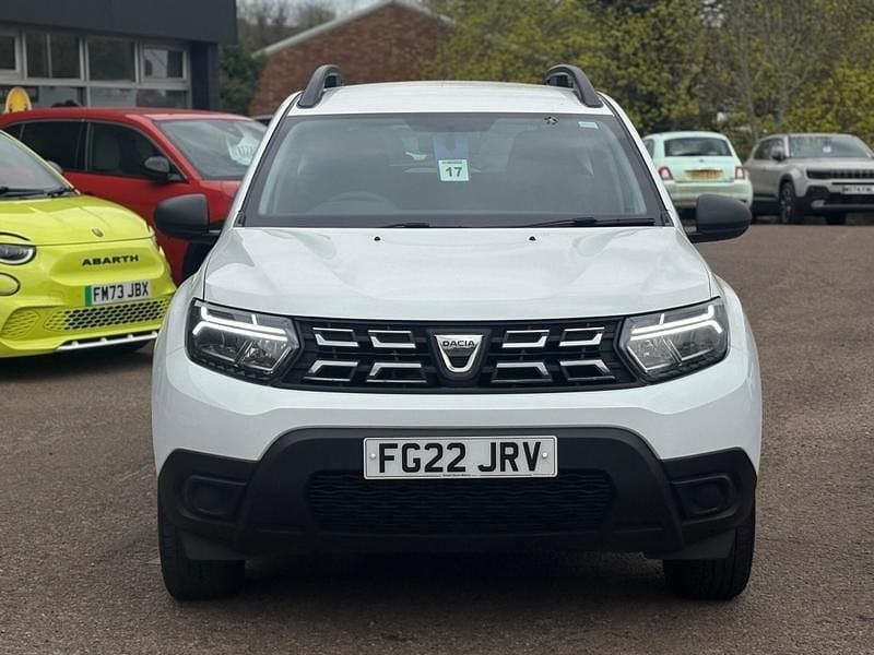 Begagnad Dacia Duster Essentiel 91 HK (66 kW) 2022 Vit SUV