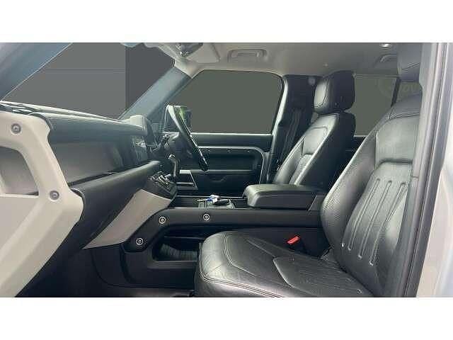 Image 3/4