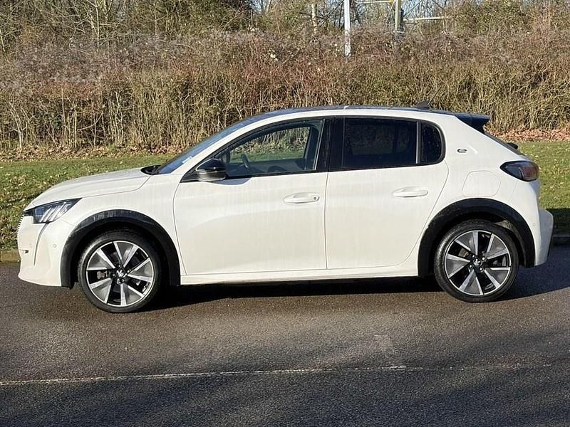 Used Peugeot e-208 GTi 100 kW (136 HP) 2022 White Hatchback