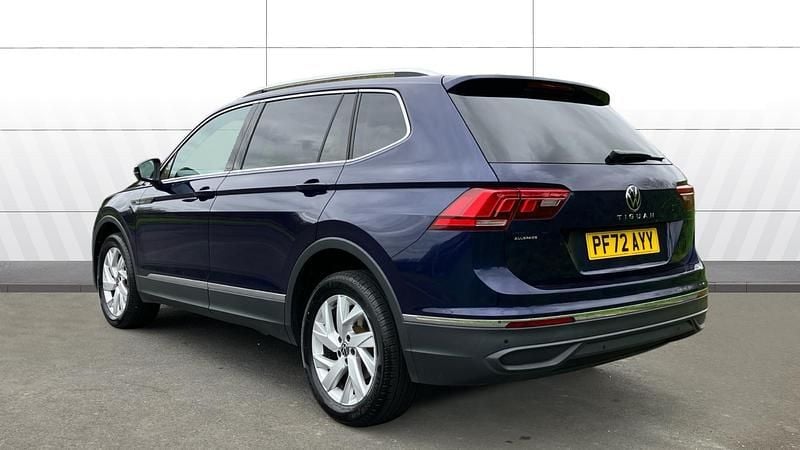 Used VW Tiguan Allspace Life 150 HP (110 kW) 2023 Blue SUV