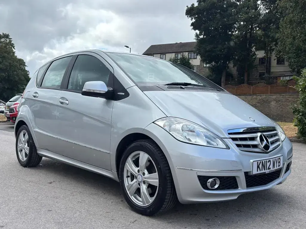 Used Mercedes A180 Avantgarde 2012 Silver Hatchback