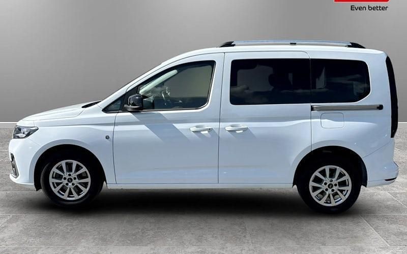 Used Ford Tourneo Titanium 114 HP (83 kW) 2024 Estate