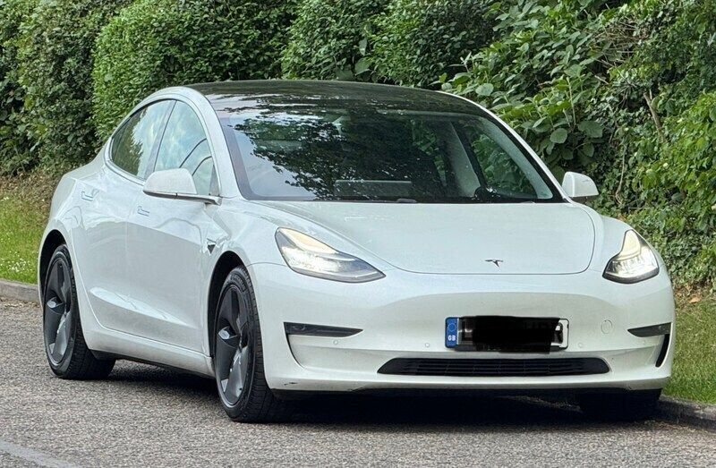 White Used 2019 Tesla Model 3 Standard Range Sedan | £9,995 - Image 1/4