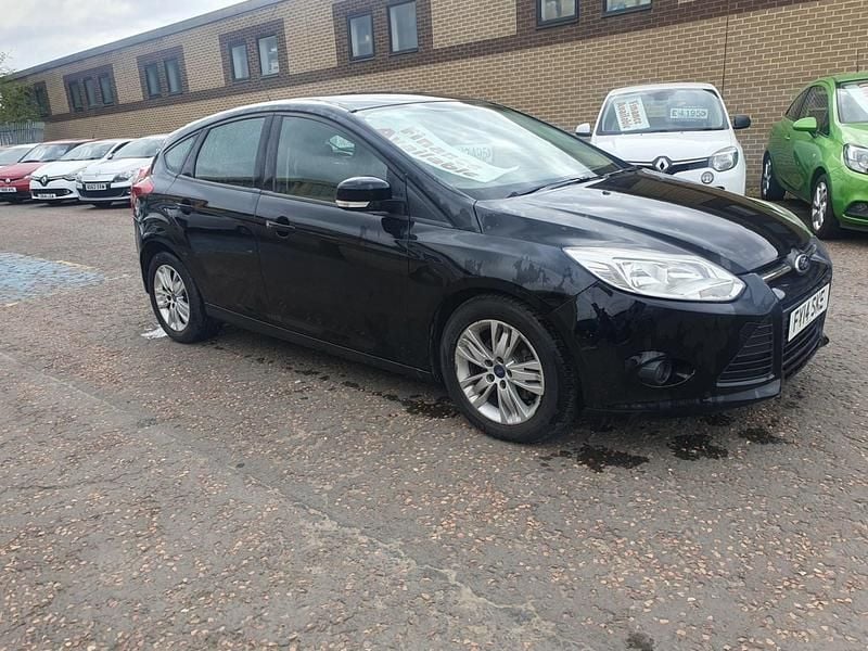 Black Used 2014 Ford Focus Hatchback | £3,495 (Fair price) - Image 1/4