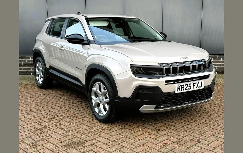 Beige New 2025 Jeep Avenger Altitude SUV | £22,998 (Fair price) - Image 1/3
