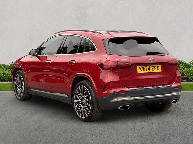 Used Mercedes GLA220 AMG Line Premium Plus 190 HP (139 kW) 2025 Red SUV