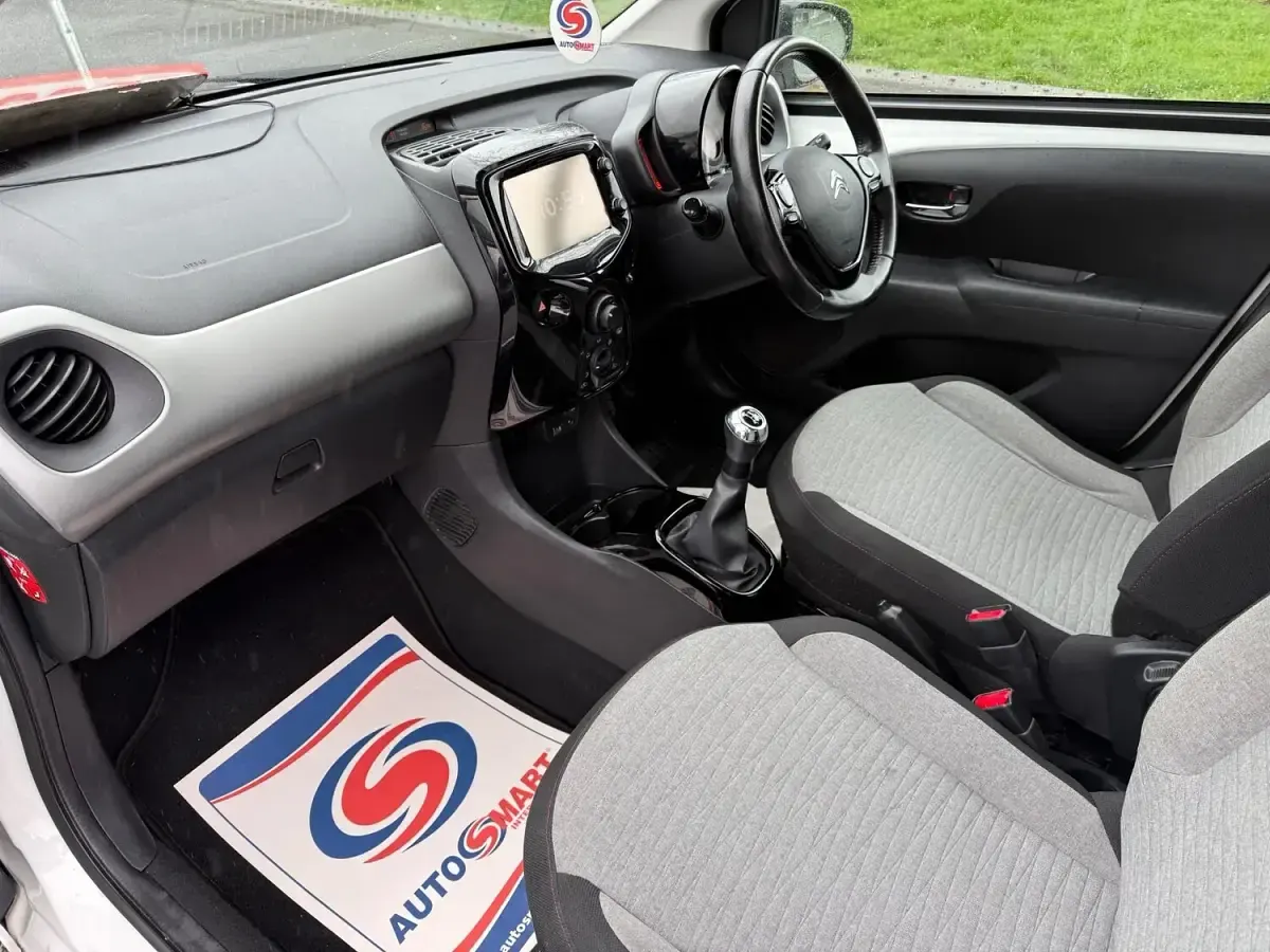 Used Citroën C1 Flair 82 HP (60 kW) 2018 White Hatchback