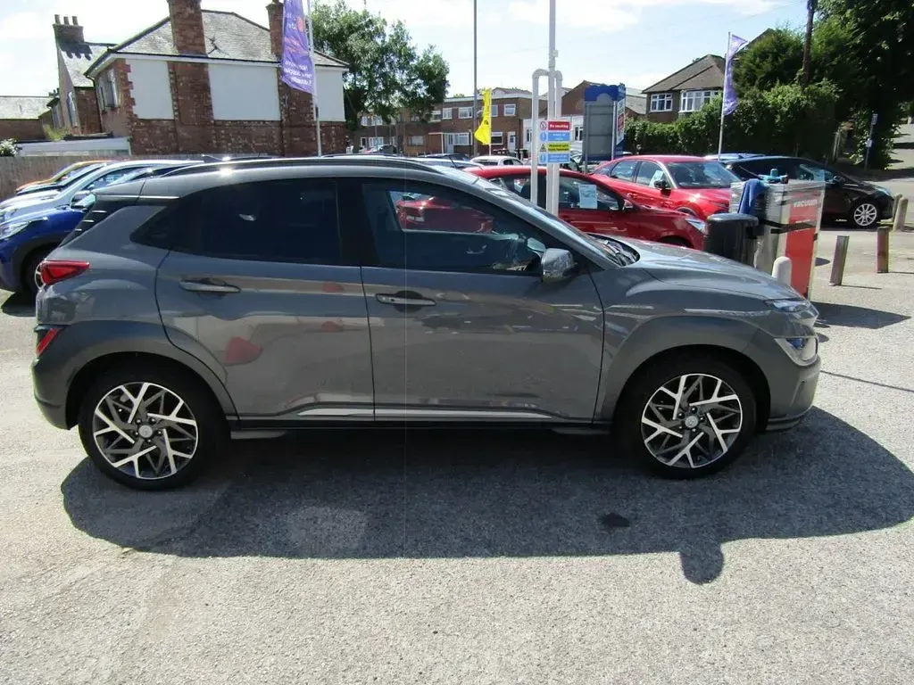 Used Hyundai Kona Premium 141 HP (103 kW) 2023 Grey SUV