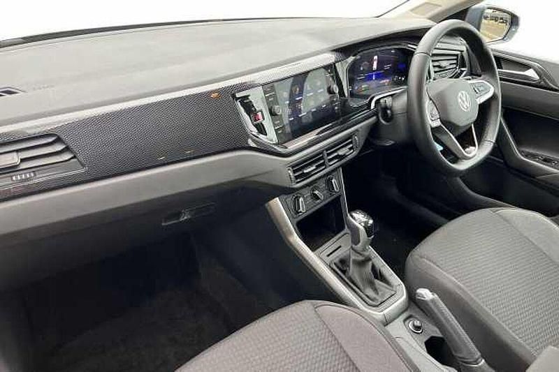 Used VW Polo 95 HP (69 kW) 2024 Hatchback