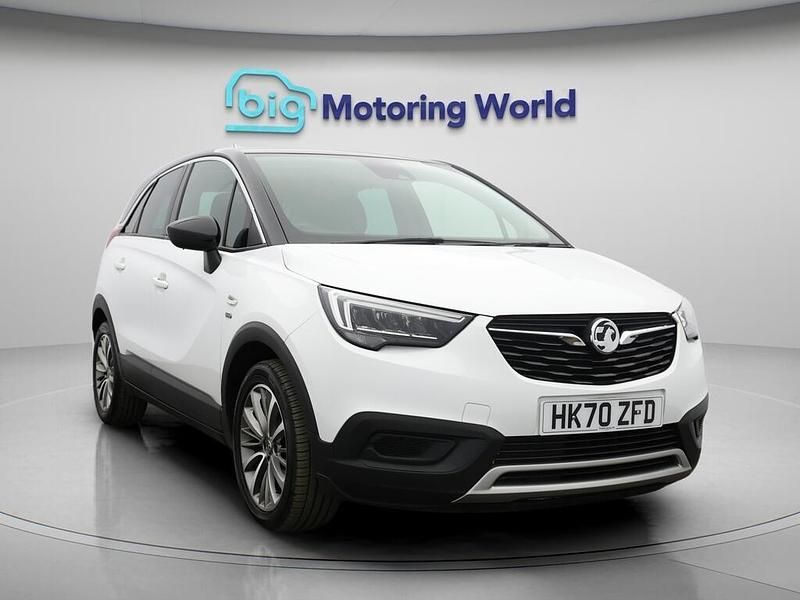 White Used 2020 Vauxhall Crossland X SUV | £9,600 (Good price) - Image 1/4