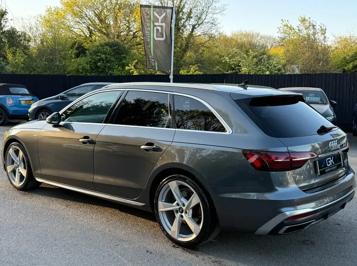 Used Audi A4 S-Line 190 HP (139 kW) 2021 Grey Estate