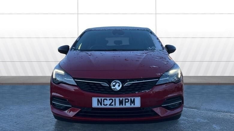 Used Vauxhall Astra Edition 145 HP (106 kW) 2021 Red Hatchback