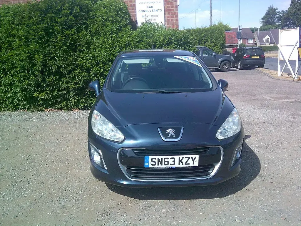 Used Peugeot 308 Active 2013 Blue Hatchback