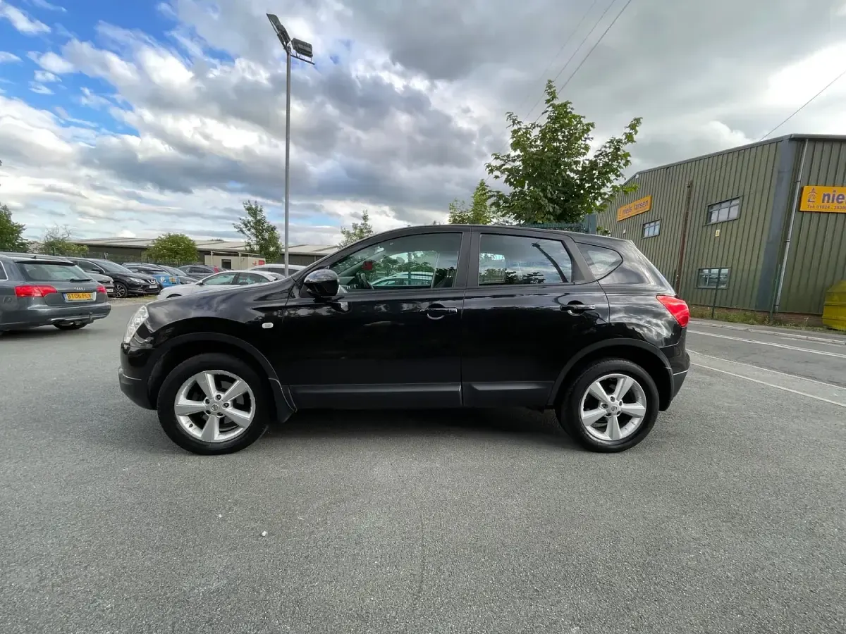 Used Nissan Qashqai Acenta 150 HP (110 kW) 2009 Black SUV