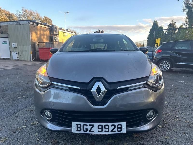 Grey Used 2016 Renault Clio IV Dynamique Hatchback | £4,250 (Fair price) - Image 1/4