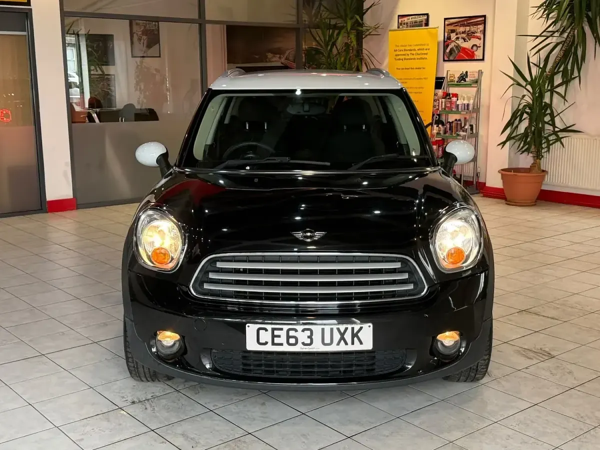 Used Mini Cooper 2013 Black Hatchback