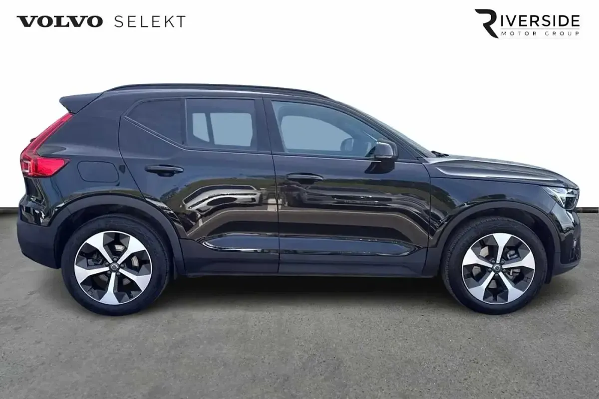 Used Volvo XC40 Plus 163 HP (119 kW) 2025 Onyx black SUV