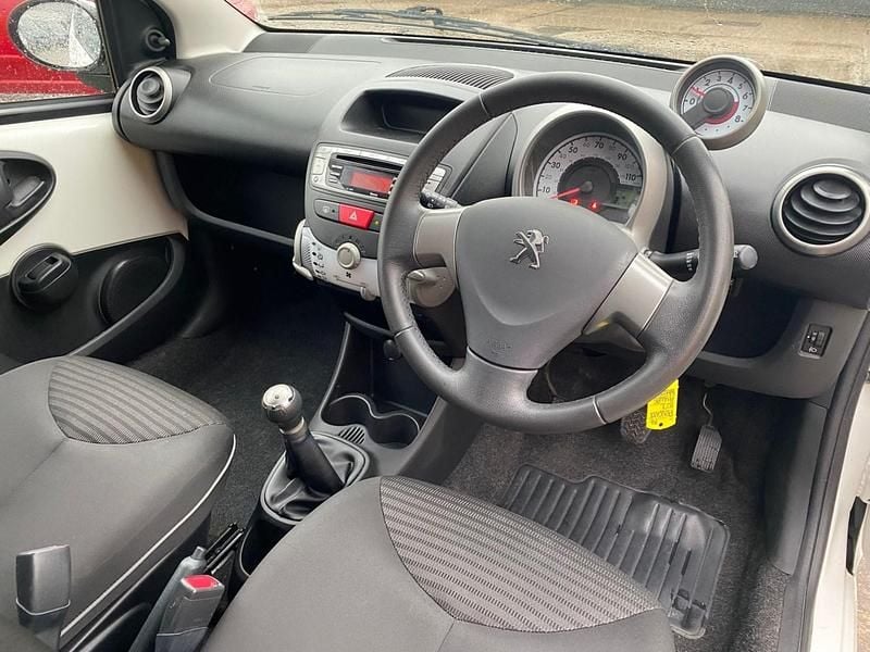 Used Peugeot 107 Allure 2014 White Hatchback