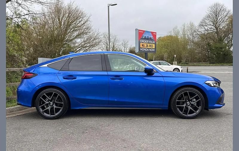 Used Honda Civic Advance 140 HP (102 kW) 2025 Blue Hatchback