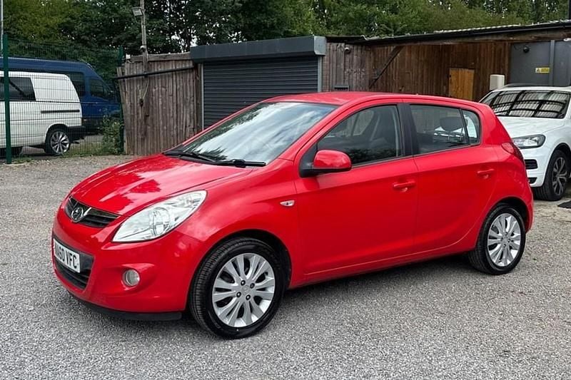 Red Used 2010 Hyundai i20 Style Hatchback | £2,995 (Fair price) - Image 1/1