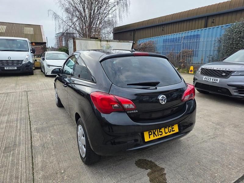Second-hand Vauxhall Corsa Design Edition 70 CP (51 kW) 2015 Negru Hatchback