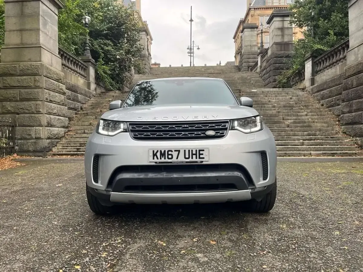 Used Land Rover Discovery HSE Luxury 258 HP (189 kW) 2017 Silver SUV