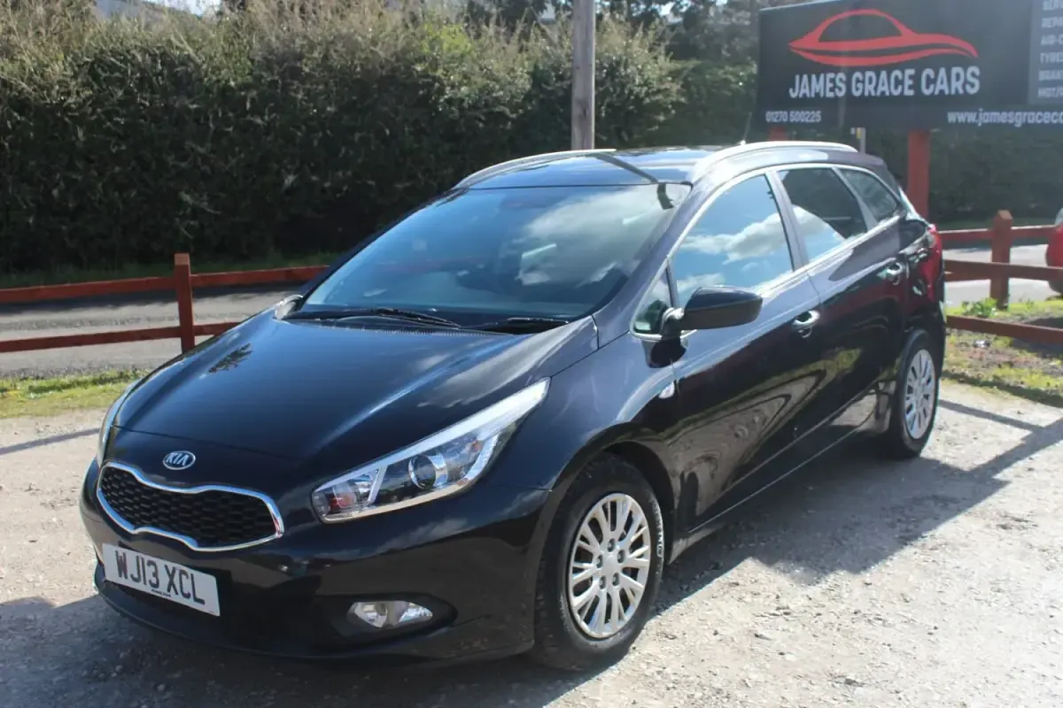 Używany Kia Ceed 2013 Czarny Hatchback