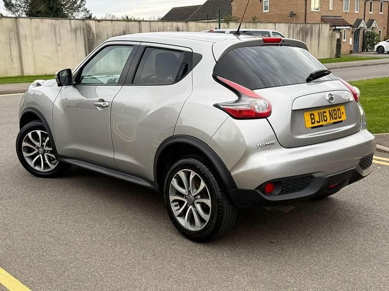 Used Nissan Juke Tekna 110 HP (80 kW) 2016 Silver SUV