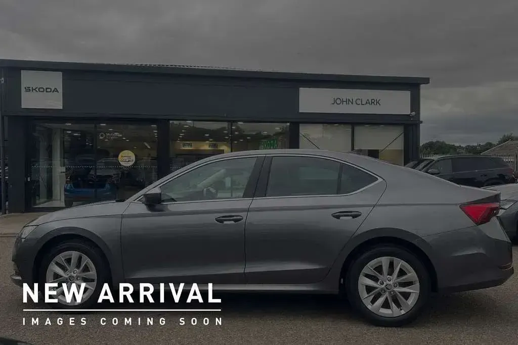 Used Skoda Octavia SE L 147 HP (108 kW) 2024 Graphite grey metallic Hatchback