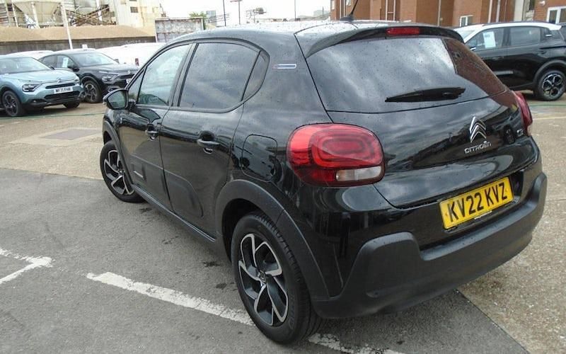 Używany Citroën C3 PureTech 83 KM (61 kW) 2022 Czarny Hatchback