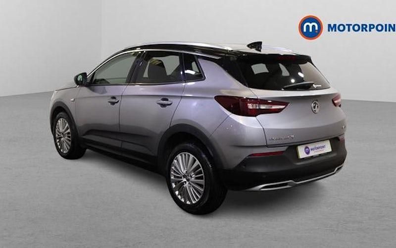 Used Vauxhall Grandland X Business Edition 131 HP (96 kW) 2020 Grey SUV