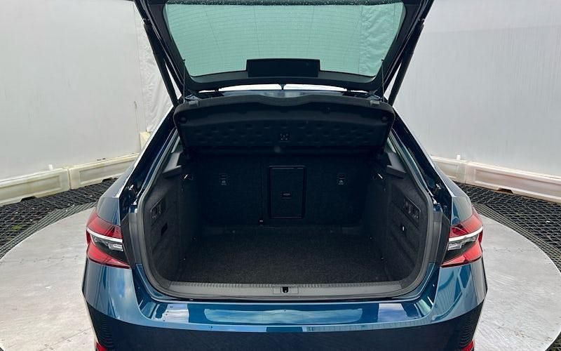 Used Skoda Superb SE L 150 HP (110 kW) 2023 Blue Hatchback