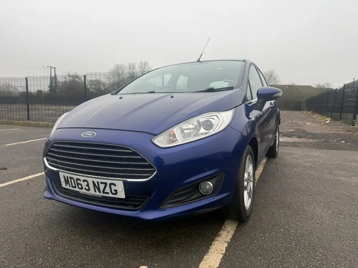 Used Ford Fiesta Zetec 2014 Blue Hatchback