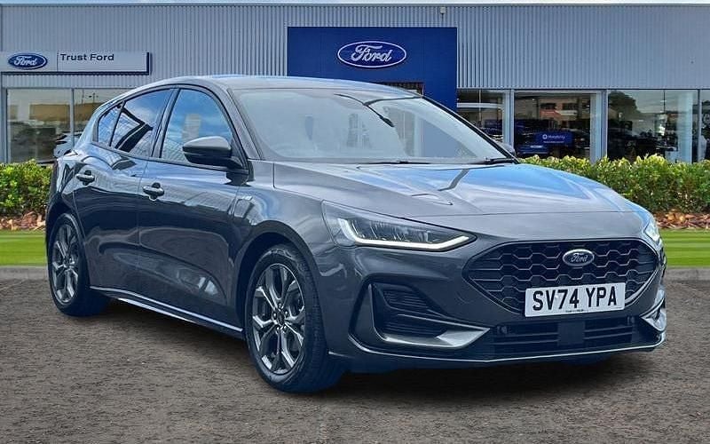 Used 2025 Ford Focus ST-Line Hatchback | £19,995 (Fair price) - Image 1/4