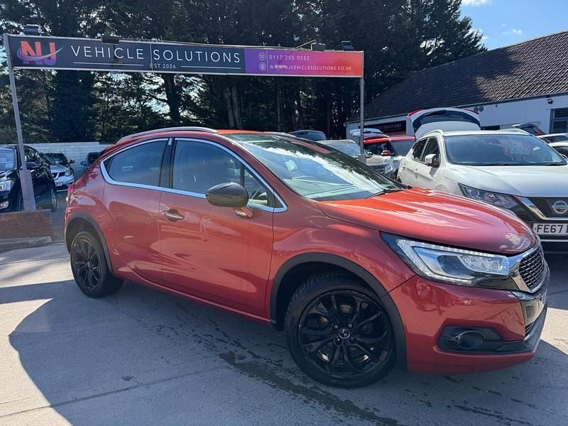 Used DS Automobiles DS4 120 HP (88 kW) 2015 Orange Hatchback