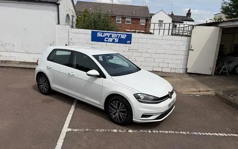 Used VW Golf VII SE 150 HP (110 kW) 2018 Hatchback