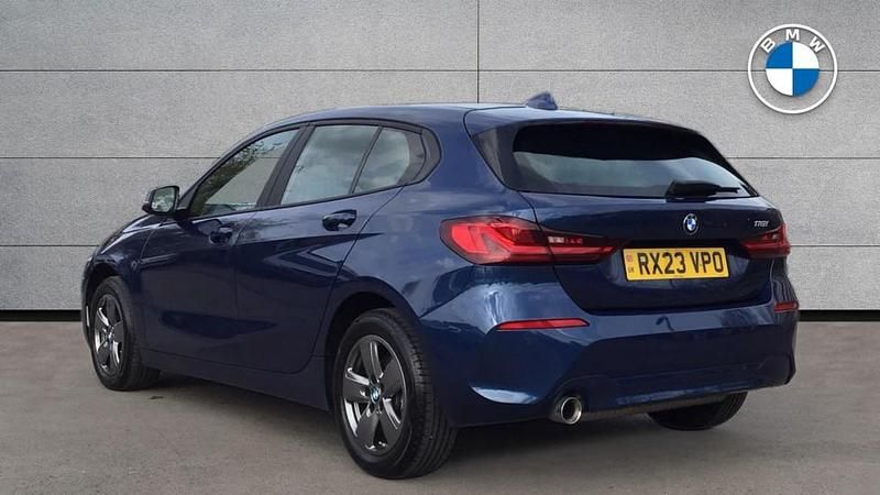Used BMW 118 Sport Line 134 HP (98 kW) 2023 Blue Hatchback