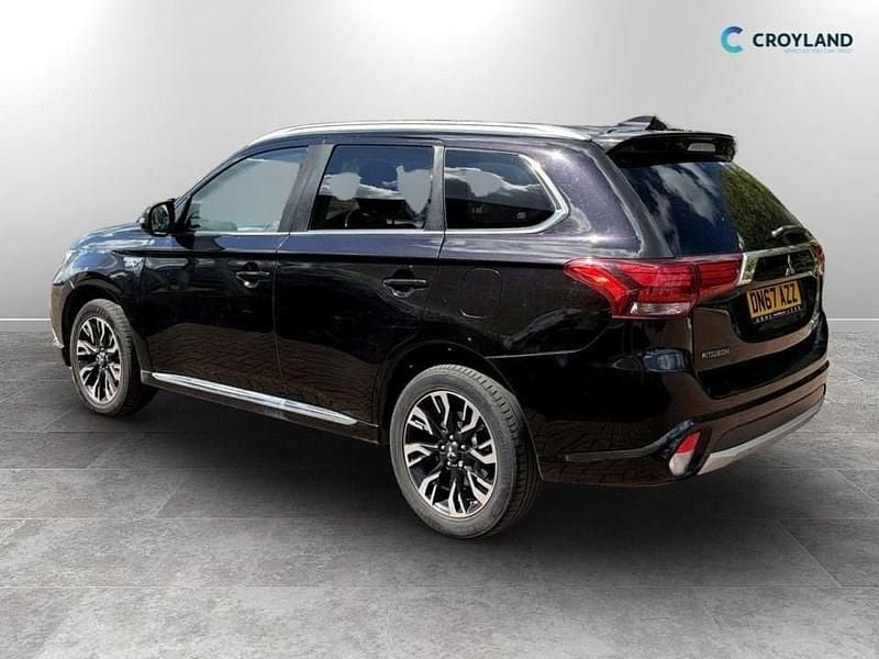 Used Mitsubishi Outlander P-HEV 200 HP (147 kW) 2017 Black Estate