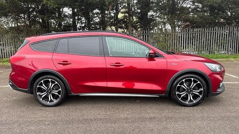 Used Ford Focus Active X 2020 Red Estate
