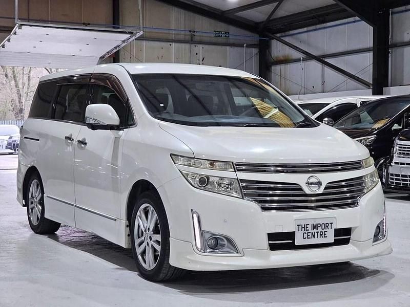 Used Nissan Elgrand 2012 White MPV