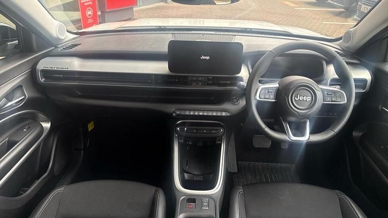 Used Jeep Avenger EV Summit 113 kW (154 HP) 2024 White SUV