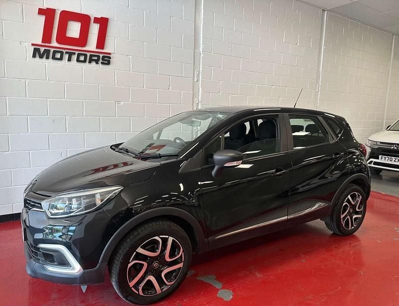 Second-hand Renault Captur Dynamique 90 CP (66 kW) 2018 Negru SUV
