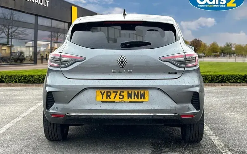 New Renault Clio Techno 143 HP (105 kW) 2025 Grey  Hatchback
